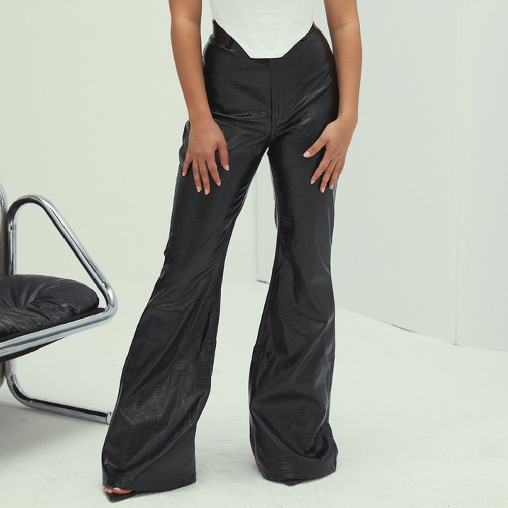 Mistress Rocks small black wide leg trousers